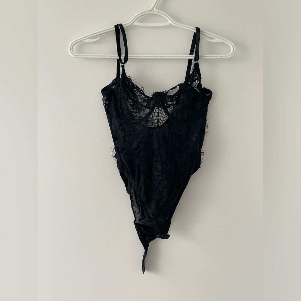 Black Lace Underwire Bodysuit Tank - size 6